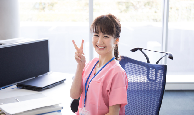 チャット機能で繋がりにくいご家族との連絡も完璧に！